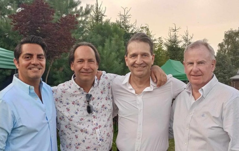 Celebração do Dia do Canadá pelo STEEL GROUP OA